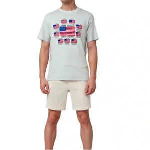 Le Pays International Vintage Old Glory American Flags Tshirt